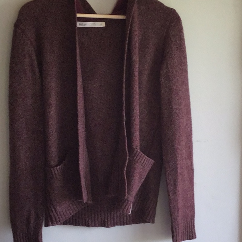 Wool rich cardigan with large pockets